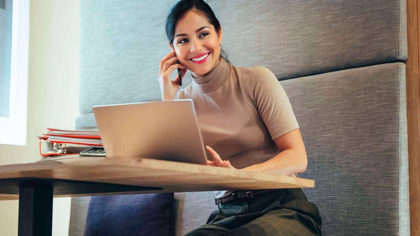 Persona buscando asesoría contable